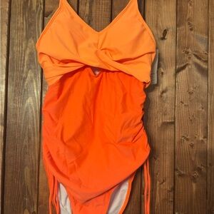 Two-Tone Orange Twist Front One-Piece Swimsuit Women’s Medium